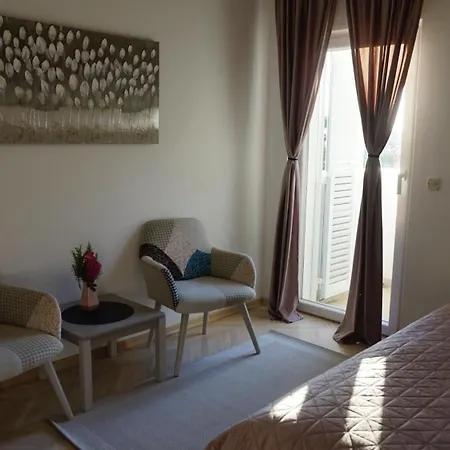 Krasna Apartmán *